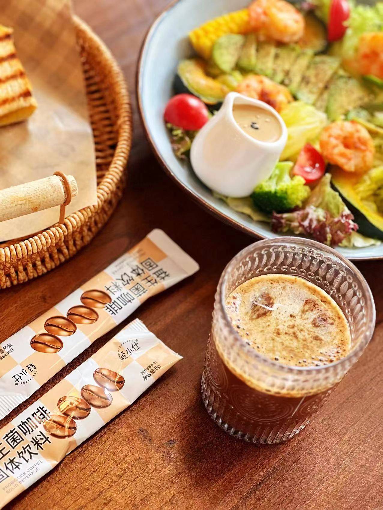 需撞上肠道健康代工模式解锁饮品新蓝海AG真人益生菌咖啡爆火背后：提神刚(图4)